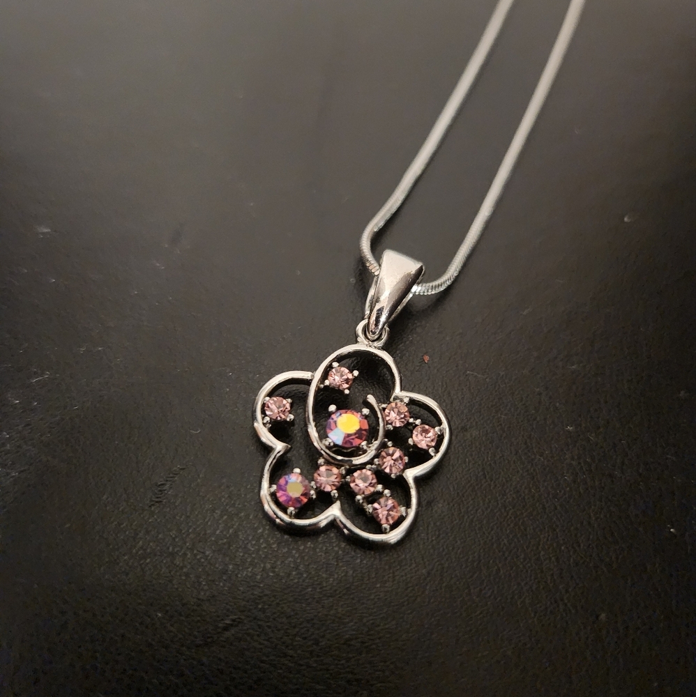 3 for $10 flower necklace